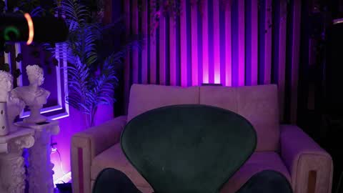   online show from 10.06.25