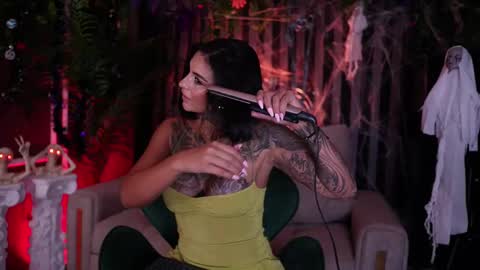   online show from 10.08.25