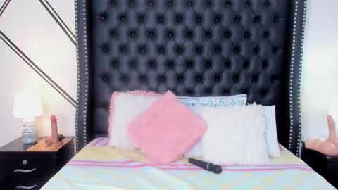 _krystal_cambell online show from 11.10.25