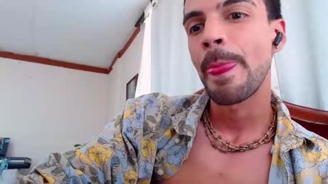Snapshot of _kurt420 chatting on 05.18.26 KURT online show from 05.18.26