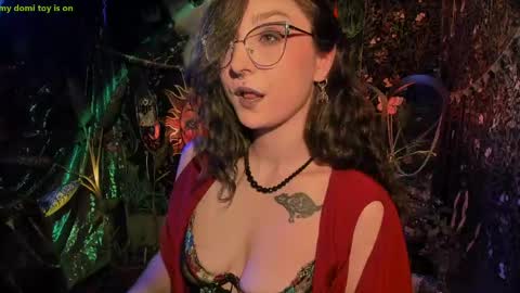 Snapshot of _lady_luna_ chatting on 05.14.26 Lady Luna online show from 05.14.26