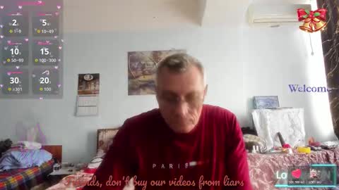 Snapshot of _lady_red_ chatting on 10.21.25 Lory online show from 10.21.25