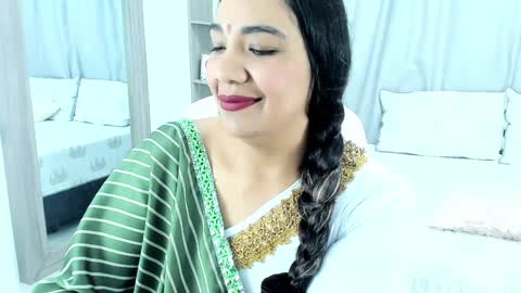 Snapshot of _lakshmi_hotx chatting on 12.12.24 NAILHA SAJANI  online show from 12.12.24