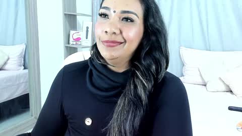 Snapshot of _lakshmi_hotx chatting on 12.14.24 NAILHA SAJANI  online show from 12.14.24