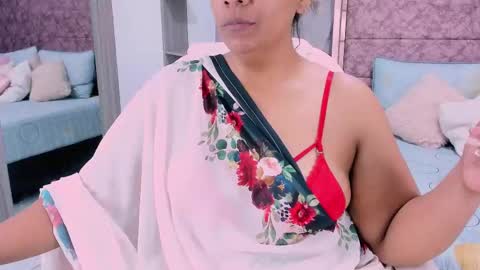 Snapshot of _lakshmi_hotx chatting on 02.17.25 NAILHA SAJANI  online show from 02.17.25