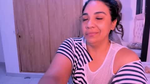 Snapshot of _lakshmi_hotx chatting on 10.19.25 NAILHA SAJANI  online show from 10.19.25