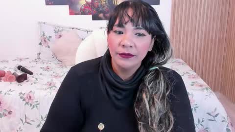 Snapshot of _lakshmi_hotx chatting on 10.22.25 NAILHA SAJANI  online show from 10.22.25