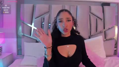 Snapshot of _lanna_jhonson_ chatting on 01.25.25 Lanna online show from 01.25.25