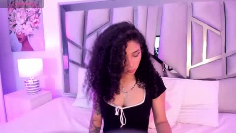 Snapshot of _lanna_jhonson_ chatting on 01.30.25 Lanna online show from 01.30.25