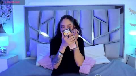 Snapshot of _lanna_jhonson_ chatting on 02.06.25 Lanna online show from 02.06.25