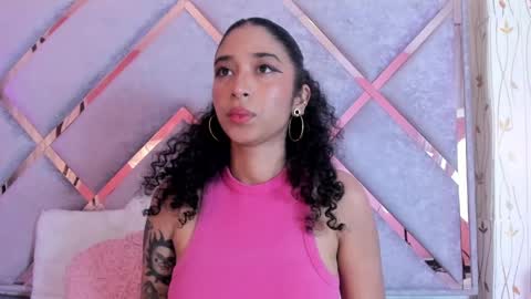 Snapshot of _lanna_jhonson_ chatting on 02.10.25 Lanna online show from 02.10.25
