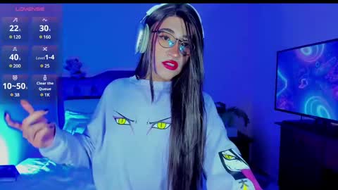 Snapshot of _lararose chatting on 12.12.24 lara online show from 12.12.24