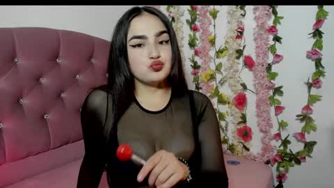 Snapshot of _laurenwhite chatting on 04.01.26 lauren online show from 04.01.26