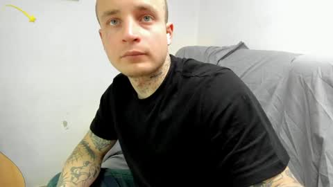 Snapshot of _layne chatting on 05.21.26 Layne online show from 05.21.26
