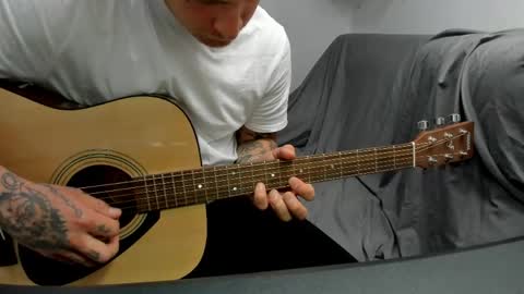 Snapshot of _layne chatting on 05.27.26 Layne online show from 05.27.26