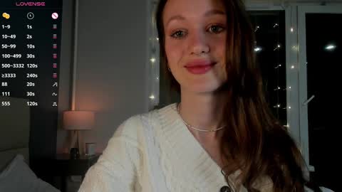 Snapshot of _leksi_ chatting on 12.14.24 leksi online show from 12.14.24