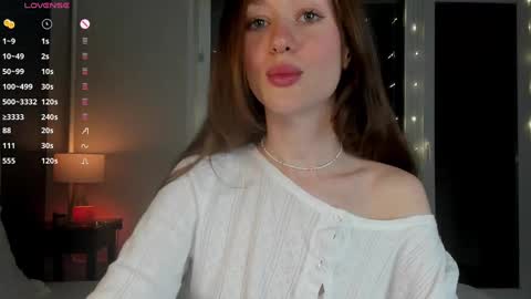 Snapshot of _leksi_ chatting on 12.26.24 leksi online show from 12.26.24