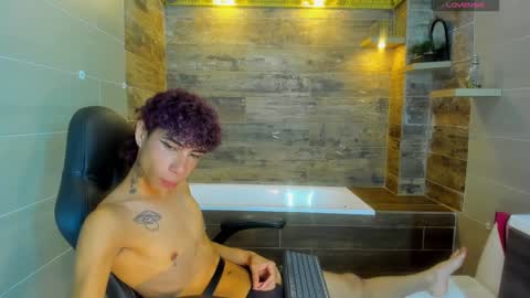 Snapshot of _lemmon_ chatting on 01.11.25  L E M M O N  online show from 01.11.25