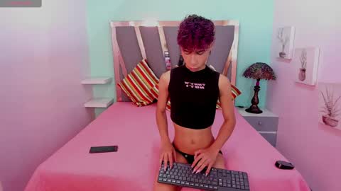 Snapshot of _lemmon_ chatting on 02.24.25  L E M M O N  online show from 02.24.25