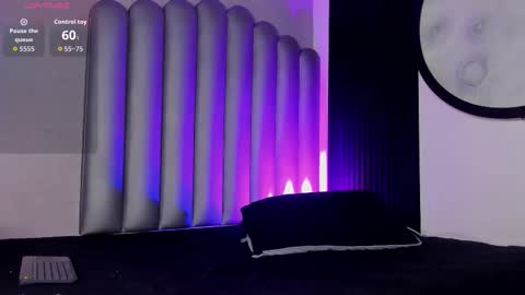 _leohot_ online show from 11.30.25