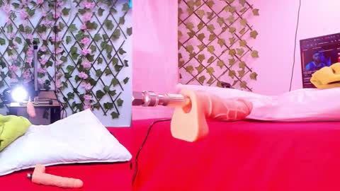 Lia Stone online show from 10.30.25