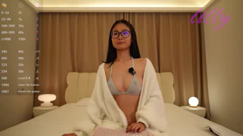 _lillilly_ online show from 02.27.26