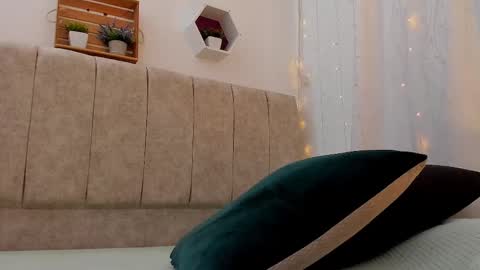 Ivy 3 online show from 02.22.25