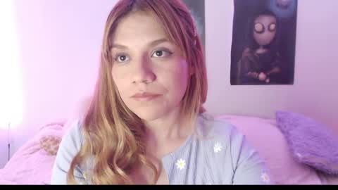 Snapshot of _lloou_ chatting on 06.06.26 Sofia 3 online show from 06.06.26