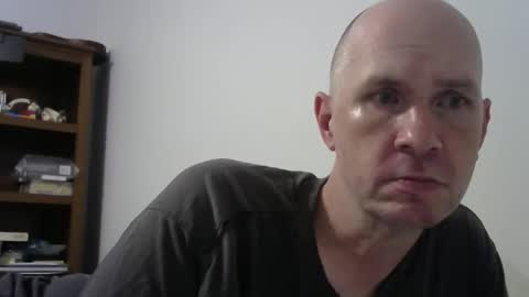 Snapshot of _longfellow chatting on 02.22.26 That guy online show from 02.22.26