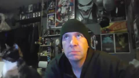 Snapshot of _longfellow chatting on 02.22.26 That guy online show from 02.22.26