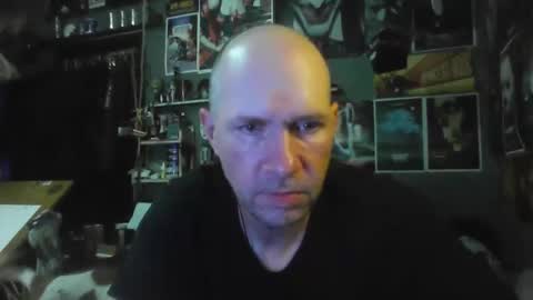 Snapshot of _longfellow chatting on 02.26.26 That guy online show from 02.26.26