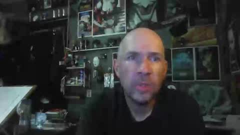 Snapshot of _longfellow chatting on 04.25.26 That guy online show from 04.25.26