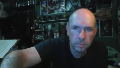Snapshot of _longfellow chatting on 05.07.26 That guy online show from 05.07.26