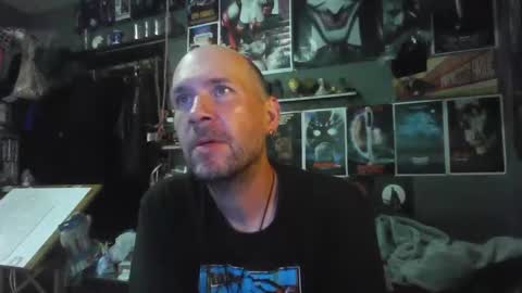Snapshot of _longfellow chatting on 05.11.26 That guy online show from 05.11.26