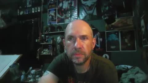 Snapshot of _longfellow chatting on 05.15.26 That guy online show from 05.15.26