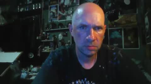 Snapshot of _longfellow chatting on 05.18.26 That guy online show from 05.18.26