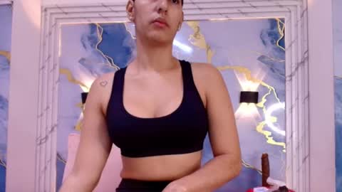 Lorrayne online show from 10.04.25