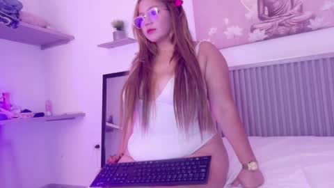 Snapshot of _luna_bellaa_ chatting on 06.01.26 luna online show from 06.01.26