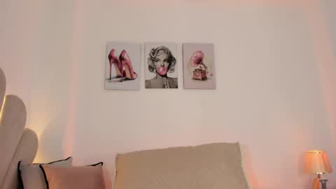 _luuciana_ online show from 04.16.26