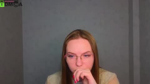 Welcome guys  Pleasure to see you all here  My name is Lysafeta and MichaelaTip menu is active Private is open  online show from 03.03.26