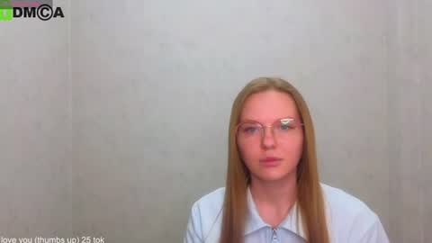 Snapshot of _lysafeta_ chatting on 06.21.26 Welcome guys Pleasure to see you all here My name is Lysafeta and MichaelaTip menu is active Private is open online show from 06.21.26