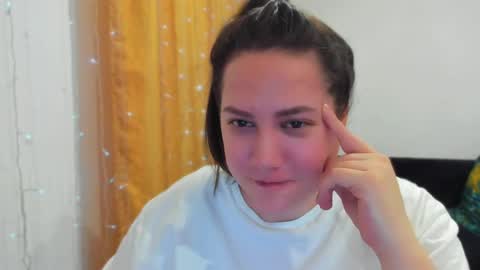 Snapshot of _madalexa_ chatting on 05.04.26 Alexa online show from 05.04.26