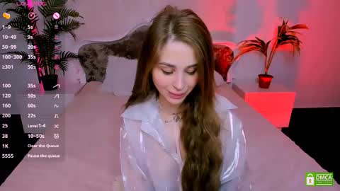 Eva  online show from 10.08.25