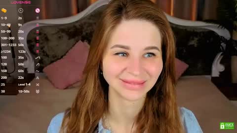 Snapshot of _mari_clark chatting on 05.14.26 Eva online show from 05.14.26