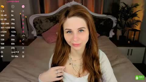 Snapshot of _mari_clark chatting on 05.27.26 Eva online show from 05.27.26