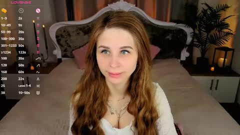 Snapshot of _mari_clark chatting on 05.31.26 Eva online show from 05.31.26