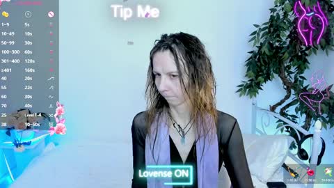 Scarlett online show from 04.03.26