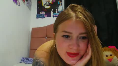 Snapshot of _maria__maria chatting on 01.20.25 _maria__maria online show from 01.20.25