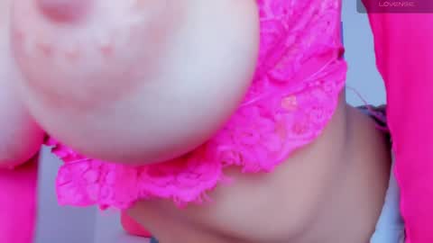 Snapshot of _maria_celestee_ chatting on 04.14.26 Maria online show from 04.14.26