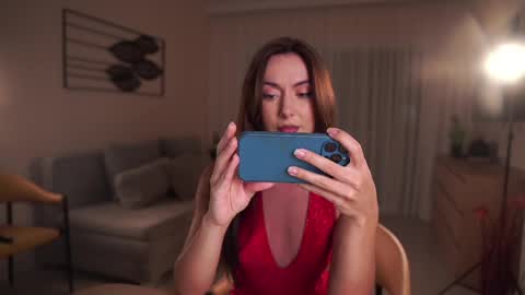 Snapshot of _mariarty_ chatting on 02.15.25 Marie -   -25 discount online show from 02.15.25